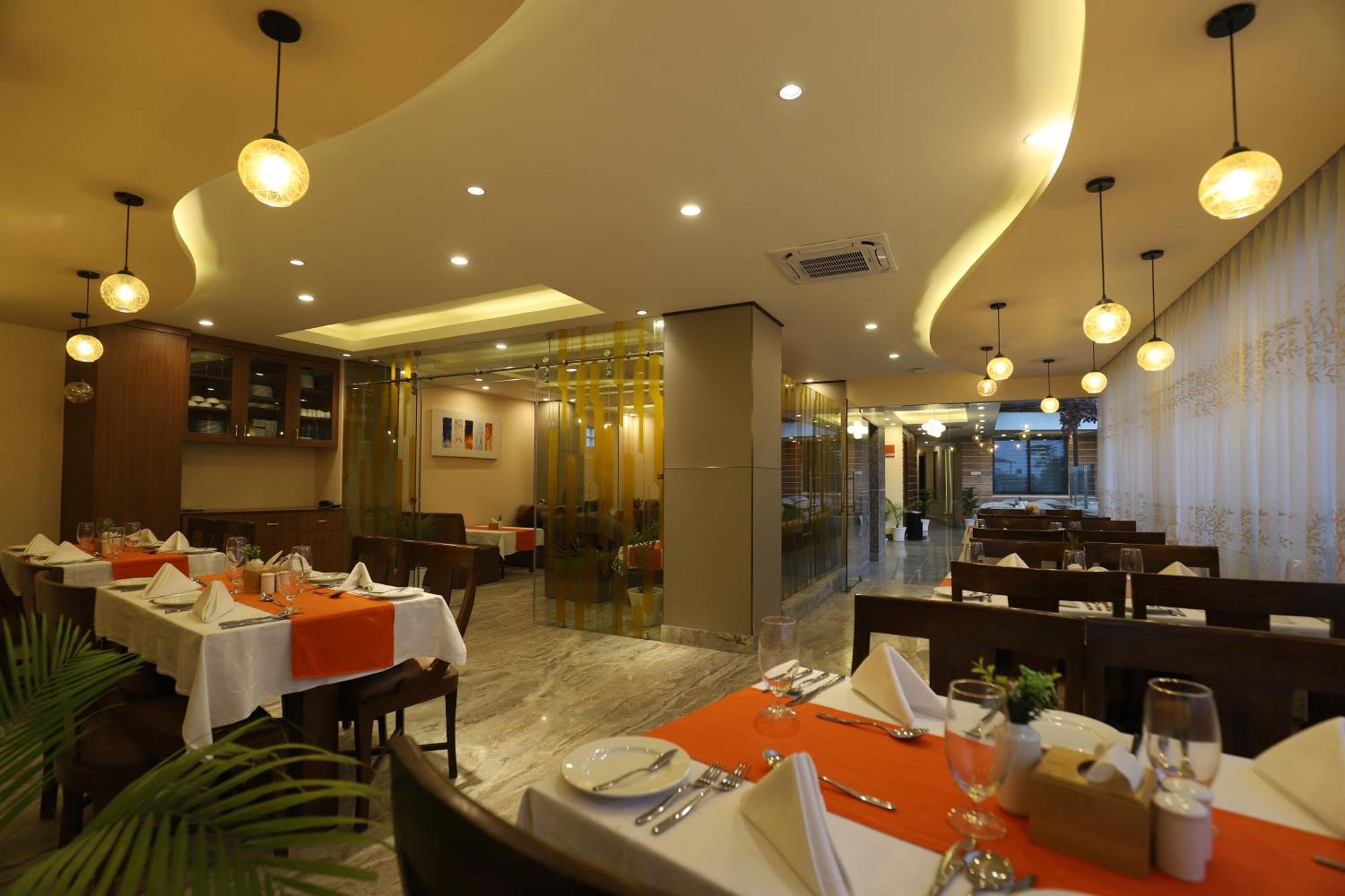 Apex Business Hotel - Tribhuvan International Airport, Kathmandu Exterior photo